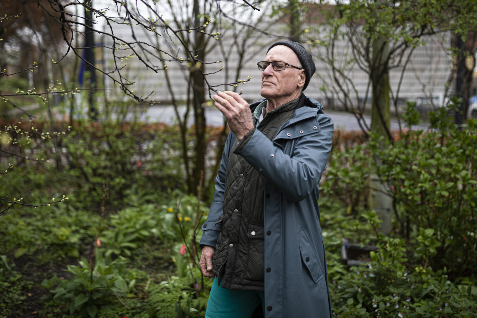 Amsterdam 1 april 2023: listening to seeds foto: tammy van nerum